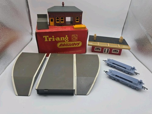 Hornby station set - r, 80