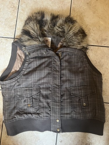 Fat face brown plaid - face,
