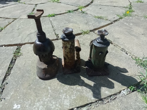 Vintage bottle nose car jacks - vintage,