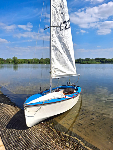 Gp14 sailing dinghy - sailing, 1980