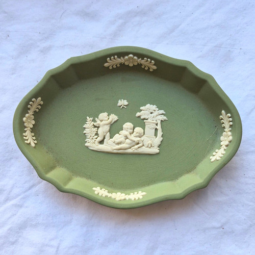 Wedgwood green white - &,