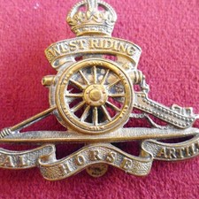 WEST RIDING ROYAL HORSE ARTILLERY BRASS CAP BADGE