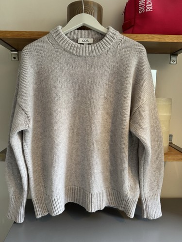 Cos 100 wool beige - 100%,