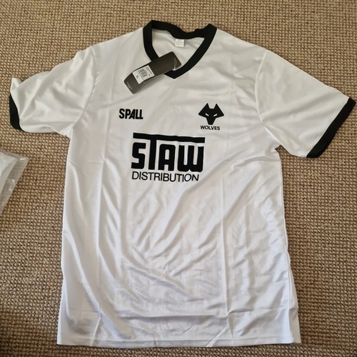 Wolverhampton wanderers wolves - wanderers,