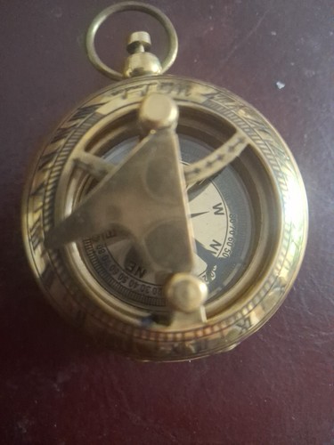 Brass pocket sundial compass - brass,