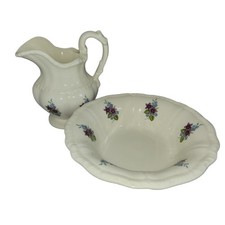 Vintage Ceramic Wash Basin &