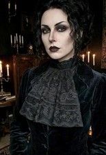 Jabot Cravat: Black Lace