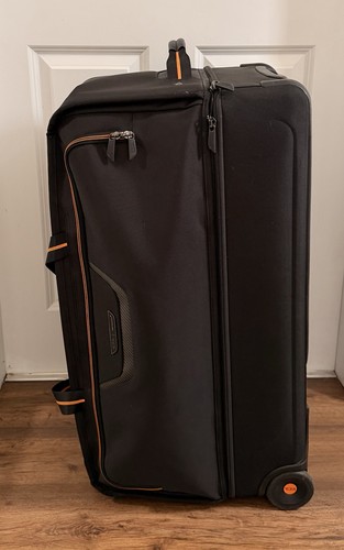 Tumi mclaren hold suitcase - tumi,