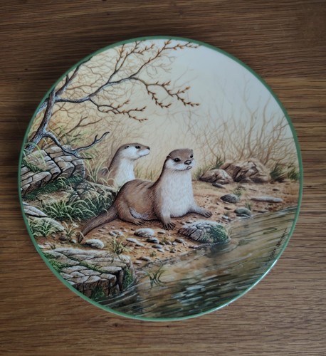 Royal doulton otter pair a - "otter, on