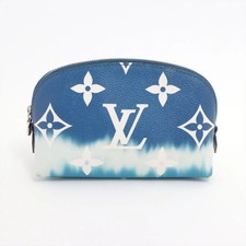 Louis Vuitton LV escale