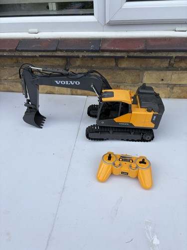 Double volvo excavator 17 - e,