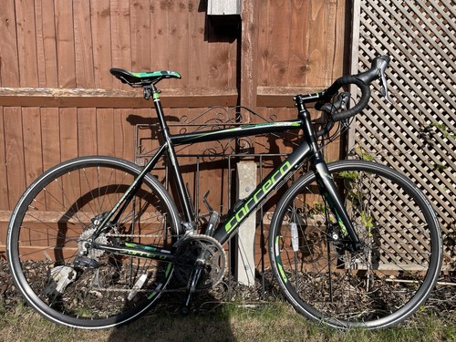 Carrera vanquish road bike 2x8 - bike,