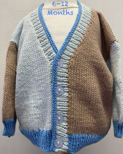Hand knitted baby boy 12 - hand,