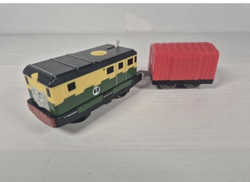 Trackmaster thomas friends - thomas, &