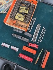 Big Lot Of TYCO Santa Fe Balitmore and Ohio Train Engine Set Vintage HO Scale