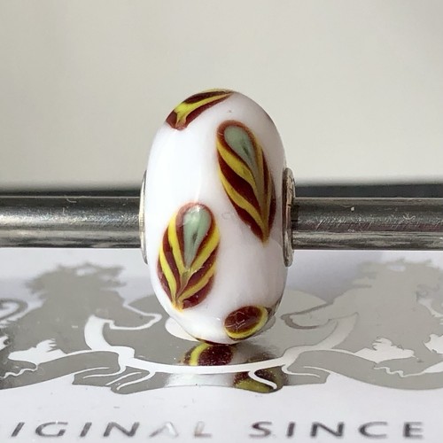 Authentic genuine trollbeads
