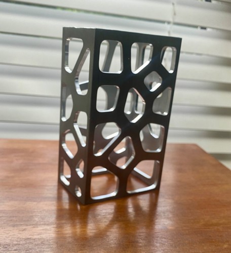 Voronoi sculpture aluminium - voronoi,