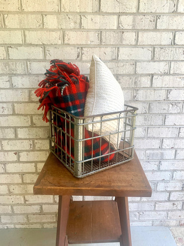 Vintage metal milk crate - metal, |