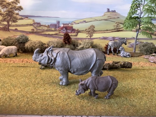 Vintage britains toy figures - britains,