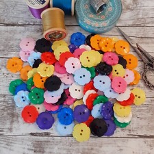 Daisy Flower Buttons  36L 23mm