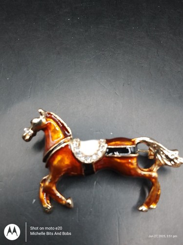 Vintage gold tone brown - gold,