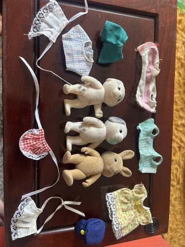 Vintage sylvanian families dog - vintage,