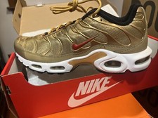 NIKE AIR MAX PLUS QS TUNED