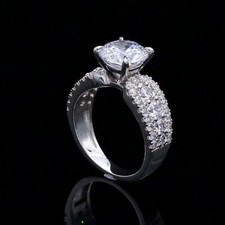 4Ct Round Cut Simulated