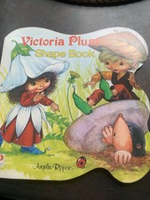 Victoria Plum and the Magic Spell Shape Book - Angela Rippon - Purnell pb 1983