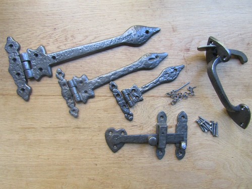 Cast iron leaf door - hinges, and