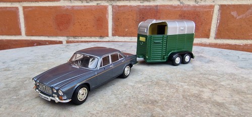 Corgi vanguards va08602 jaguar - vanguards,