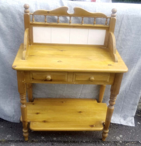 Solid pine tile back washstand
