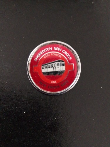 London underground metal pin - underground,