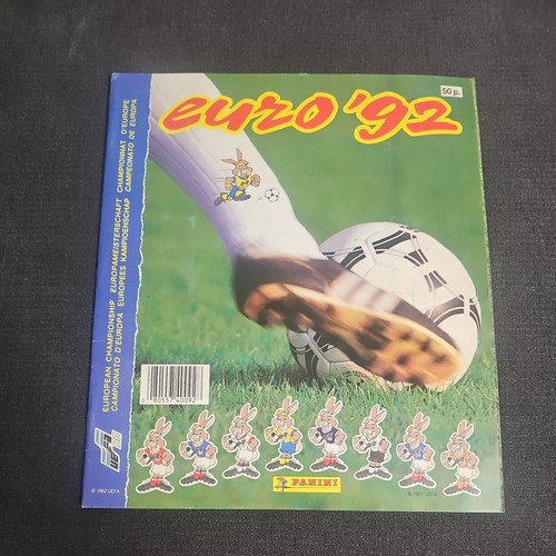 100 complete official panini - 100%,