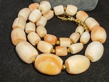 Vintage 46g Conch/ Coral shell