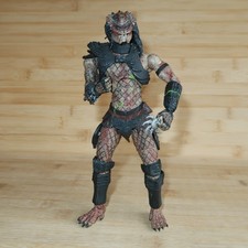 Predator 2 Action Figure City Hunter 8" McFarlane Toys with Glaive Not Complete