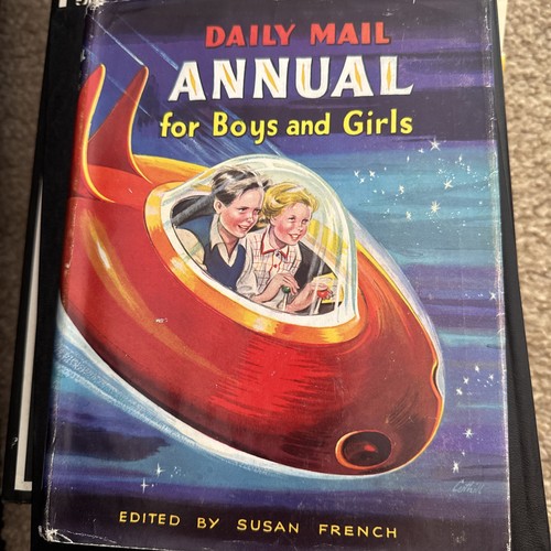 Daily mail annual for boys - daily,