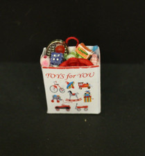 Dolls house toy - (, with