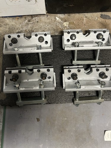 Car liner jig sill - , clamps