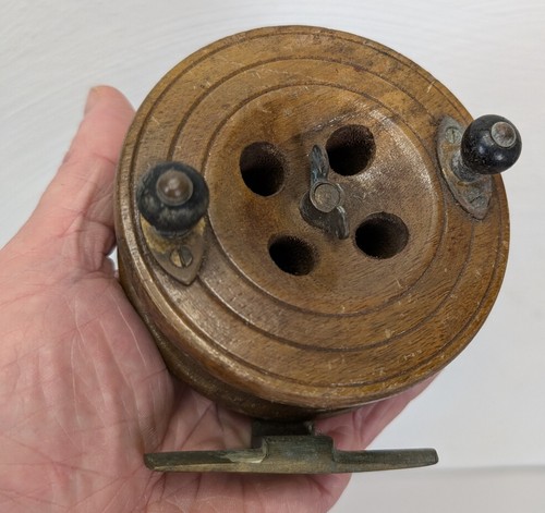 Wooden fishing reel antique - fishing,