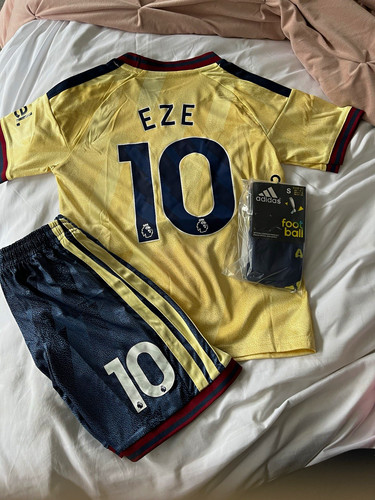 Arsenal third kids - 26/27, kit