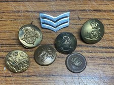 7 Vintage Military Buttons Pay