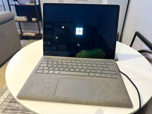 Microsoft surface laptop - surface,