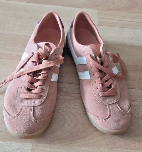 Gola bullet size - 6, (feels