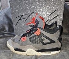 Nike Air Jordan 4 Retro