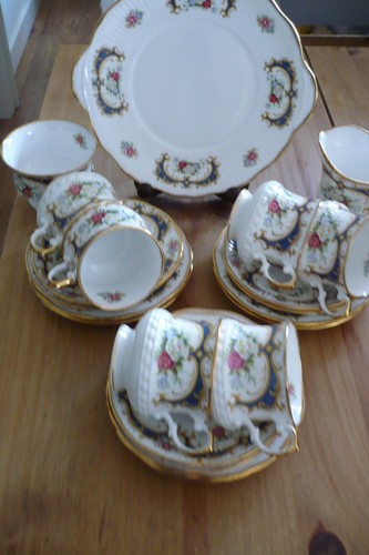 Vintage queens china - china, bone
