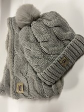 UGG GRAY INFINITY HAT AND SCARF SET & FLEECE LINED