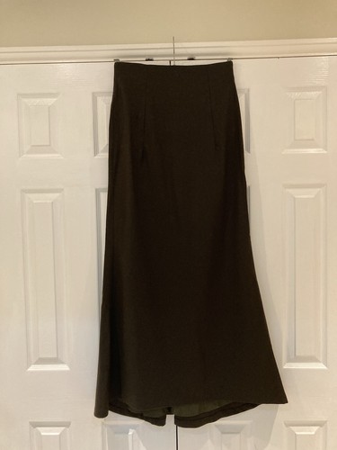 Droopy and brown wool - droopy,