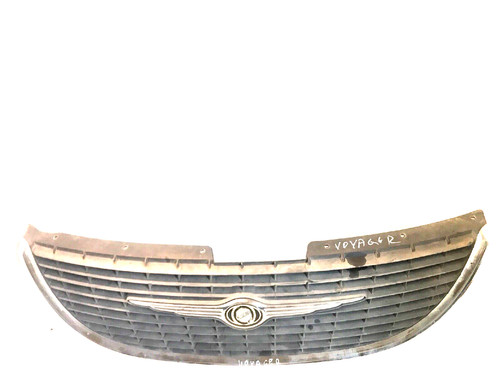 Chrysler grand voyager front - chrysler,