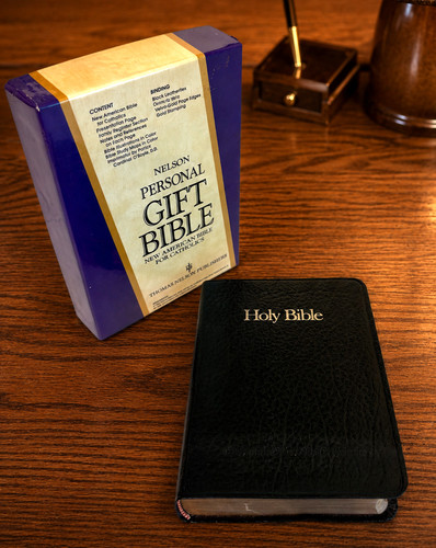 New american holy bible - american,